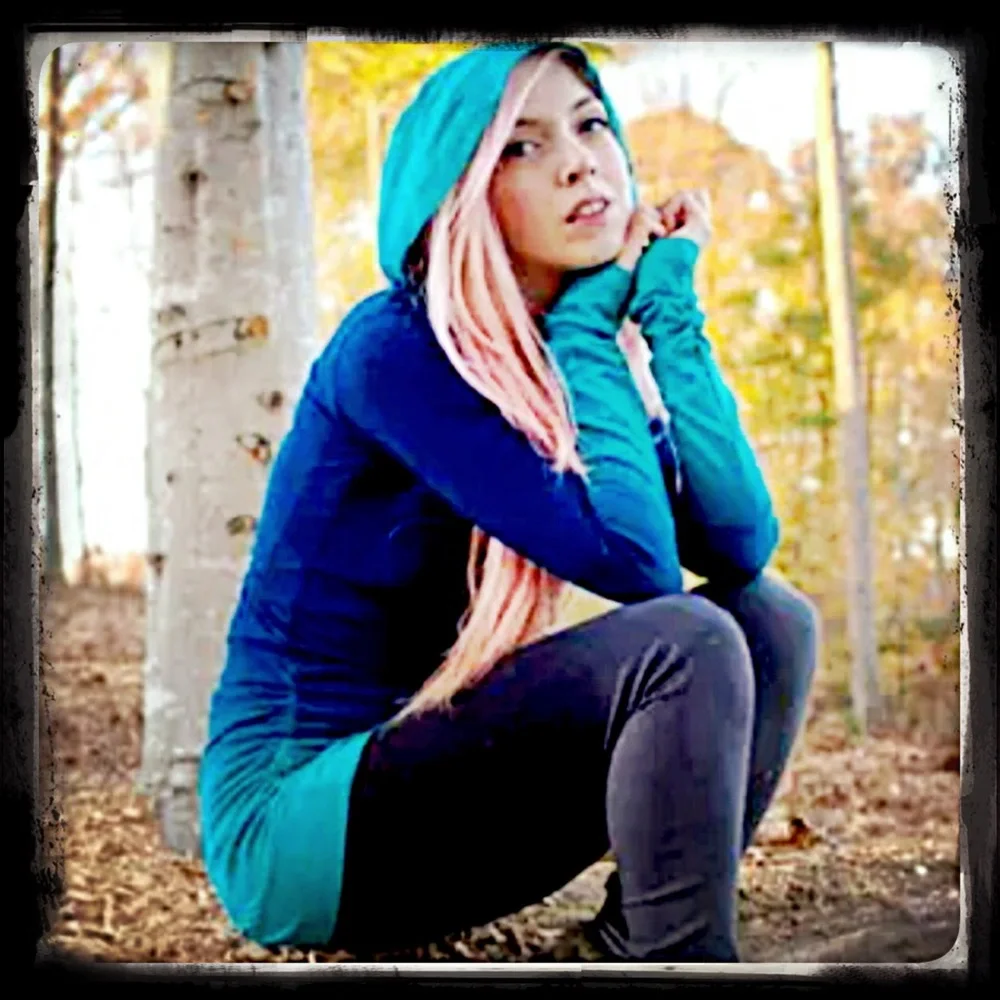 - Blue Ombré Ruched Hoodie SZ M! NEW!